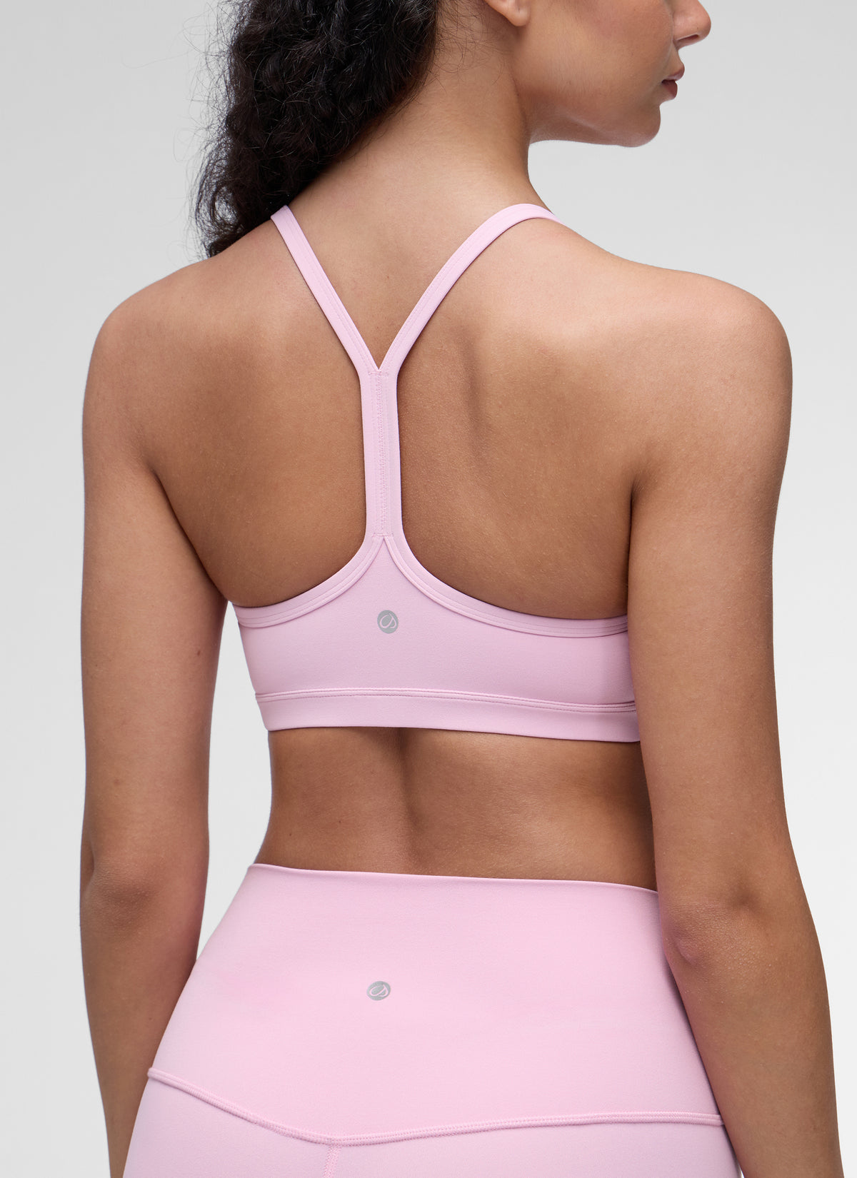CRZ YOGA Butterluxe Womens Ruched V Neck Yoga Padded Sports Bra Vita Pink @model_info:Anano