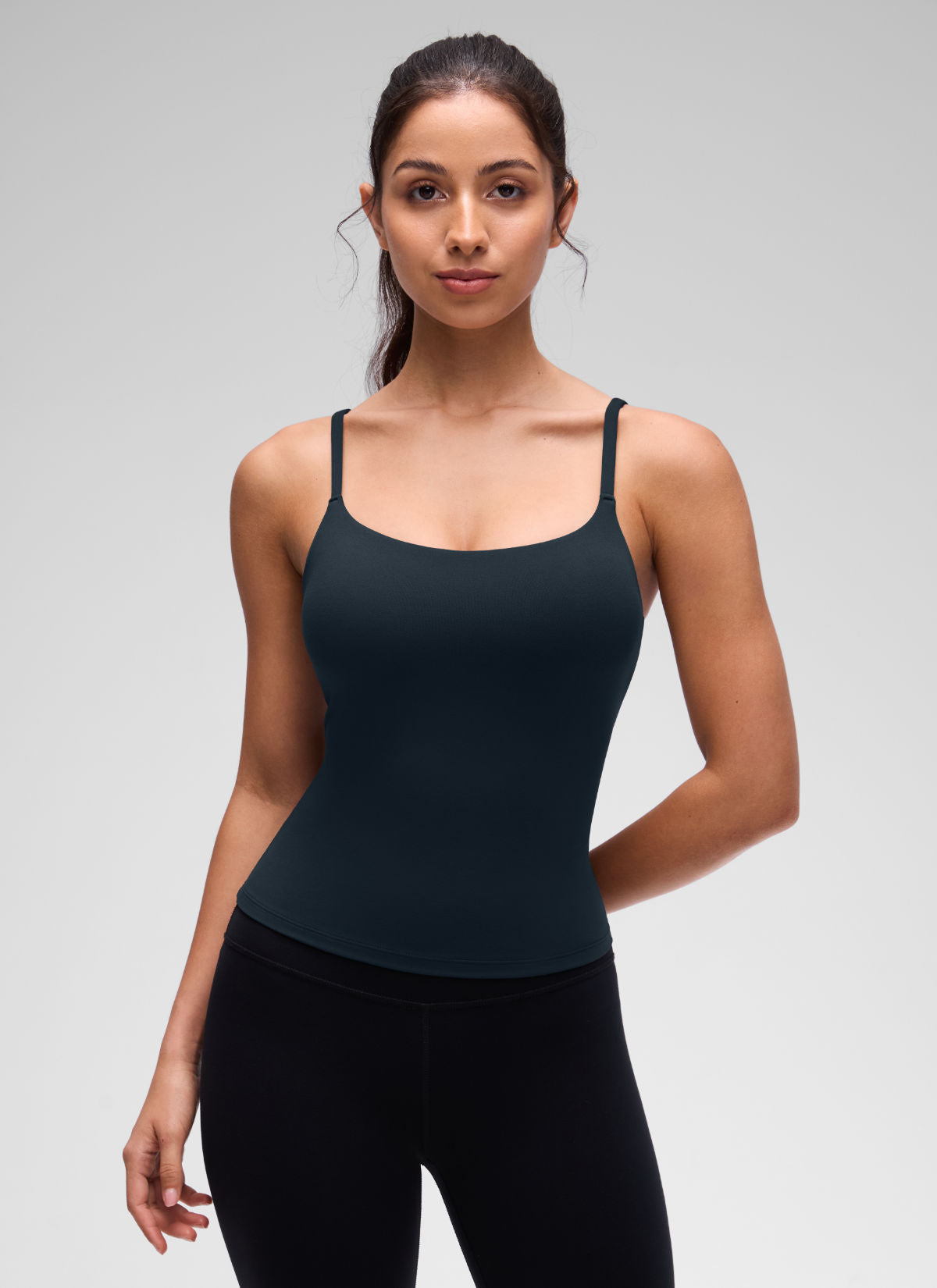 CRZ YOGA Women's Yoga Softretch U Back Waist Length Built in Bra Tank True Navy @model_info:Maysa