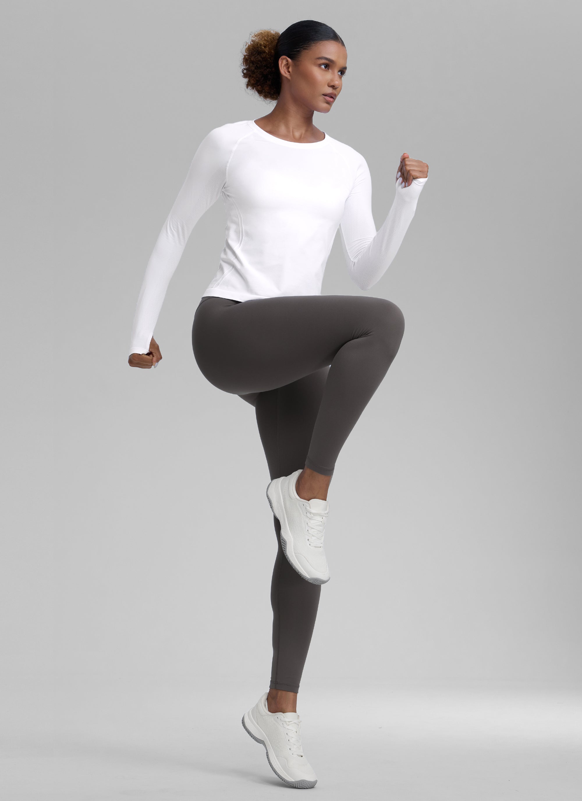CRZ YOGA Women's Run Train Shirts Seamless Long Sleeve Waist Length White @model_info:Babrabra