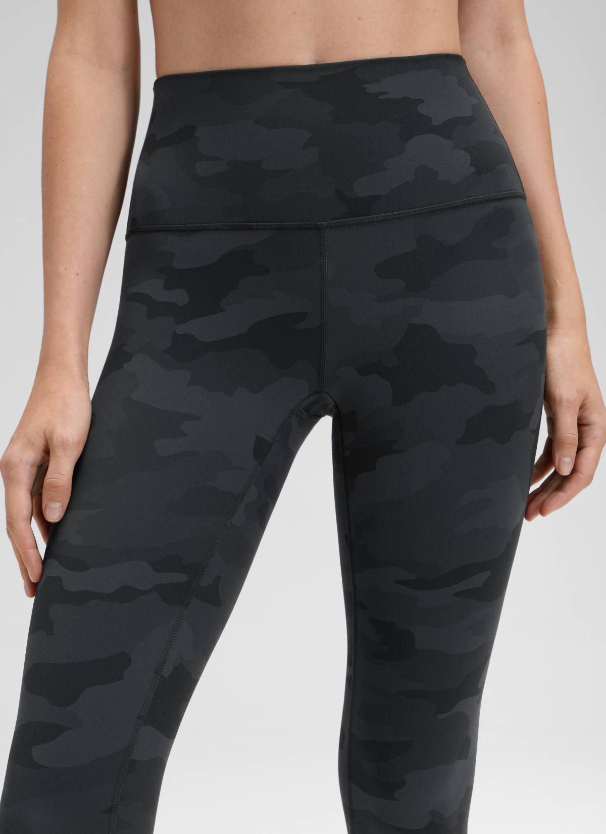 CRZ YOGA Women's Yoga Lounge High Rise Butterluxe Yoga Leggings 19'' Dark Grey Camouflage 2 @model_info:Kerr