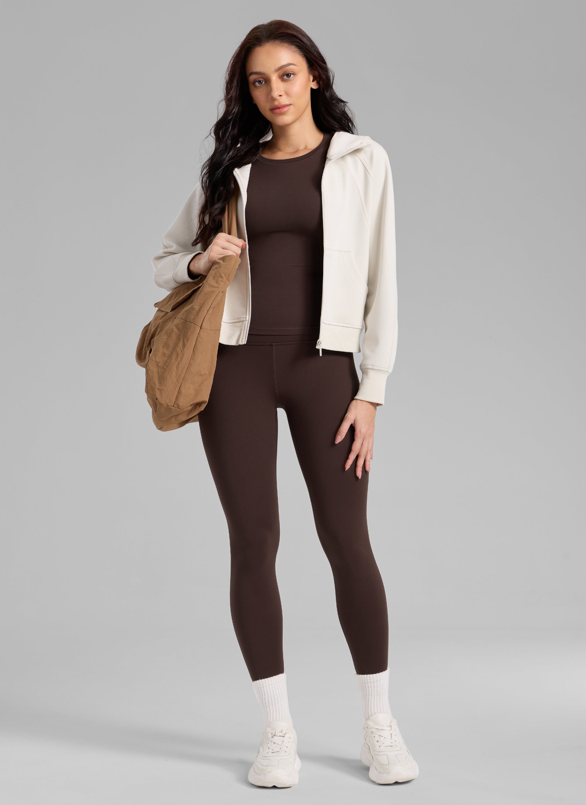 CRZ YOGA Women's Fleece Lined Casual High Rise Legging 28'' Hot Fudge Brown @model_info:Bruna