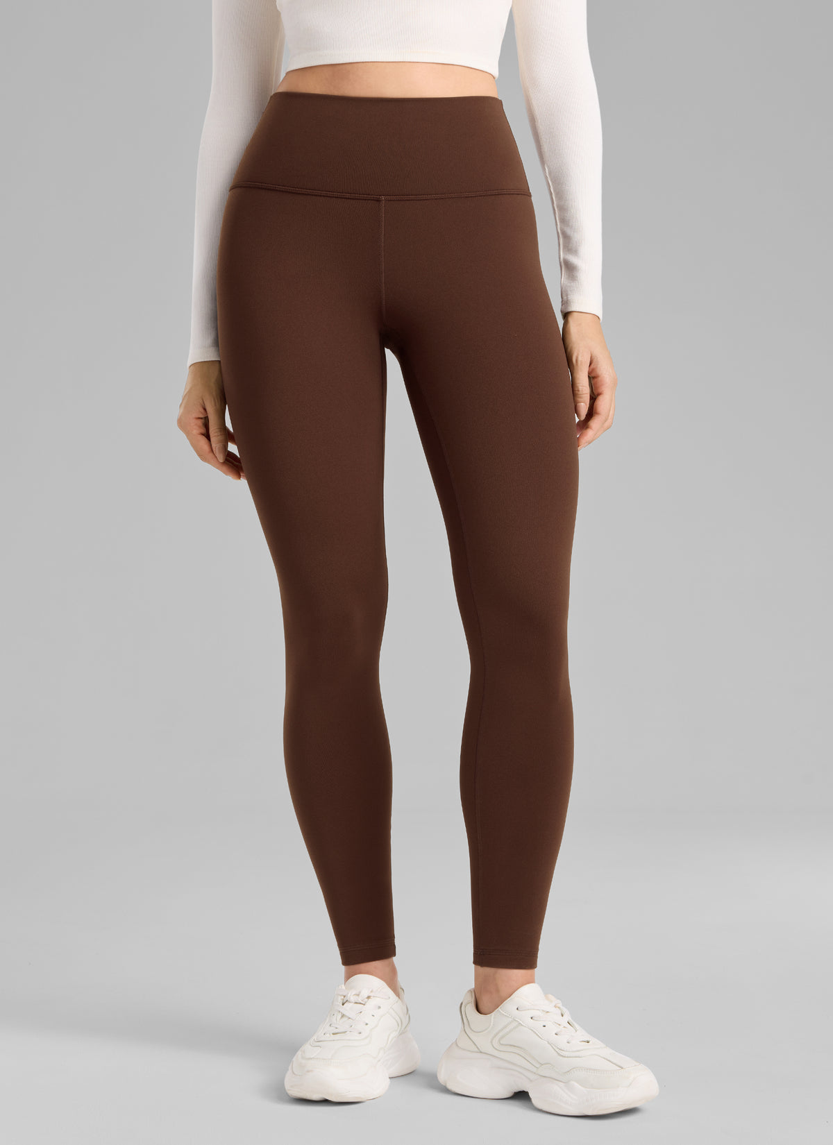 CRZ YOGA Women's Fleece Lined Casual High Rise Legging 28'' Lava Brown @model_info:Bruna