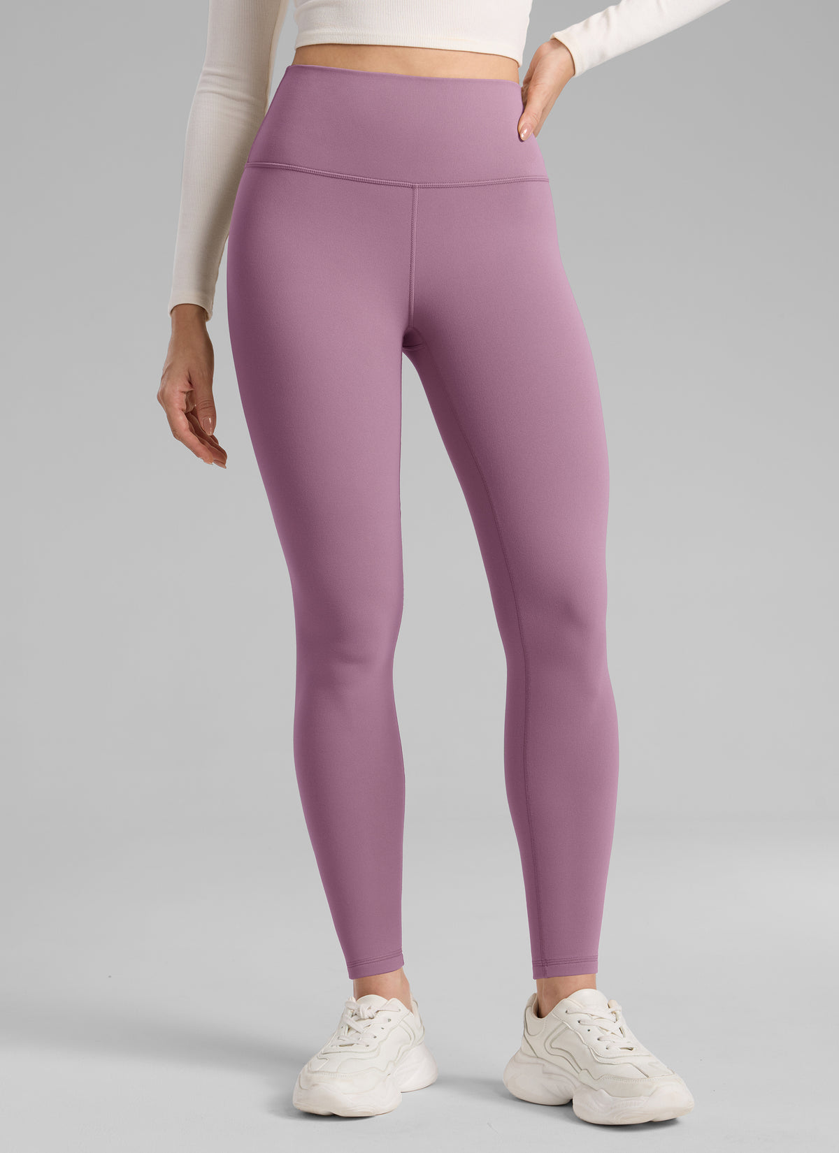 CRZ YOGA Women's Fleece Lined Casual High Rise Legging 28'' Light Lavender @model_info:Bruna