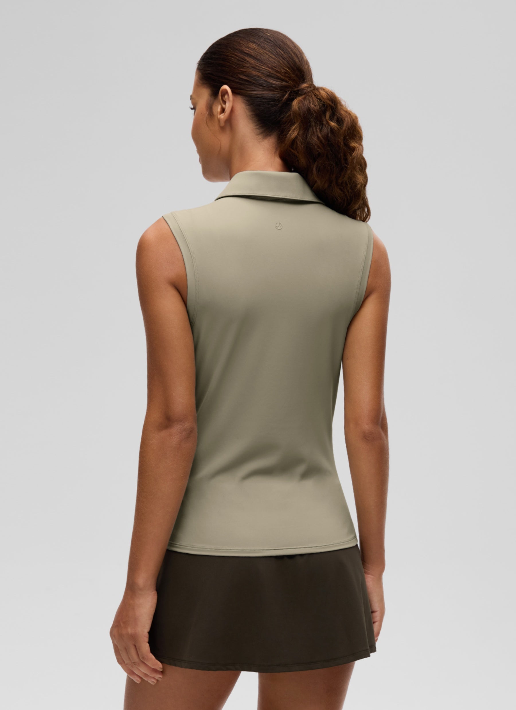 CRZ YOGA Women's Golf Tennis Hip Length Slim Fit Sleeveless Polo Warm Ash Grey @model_info:J