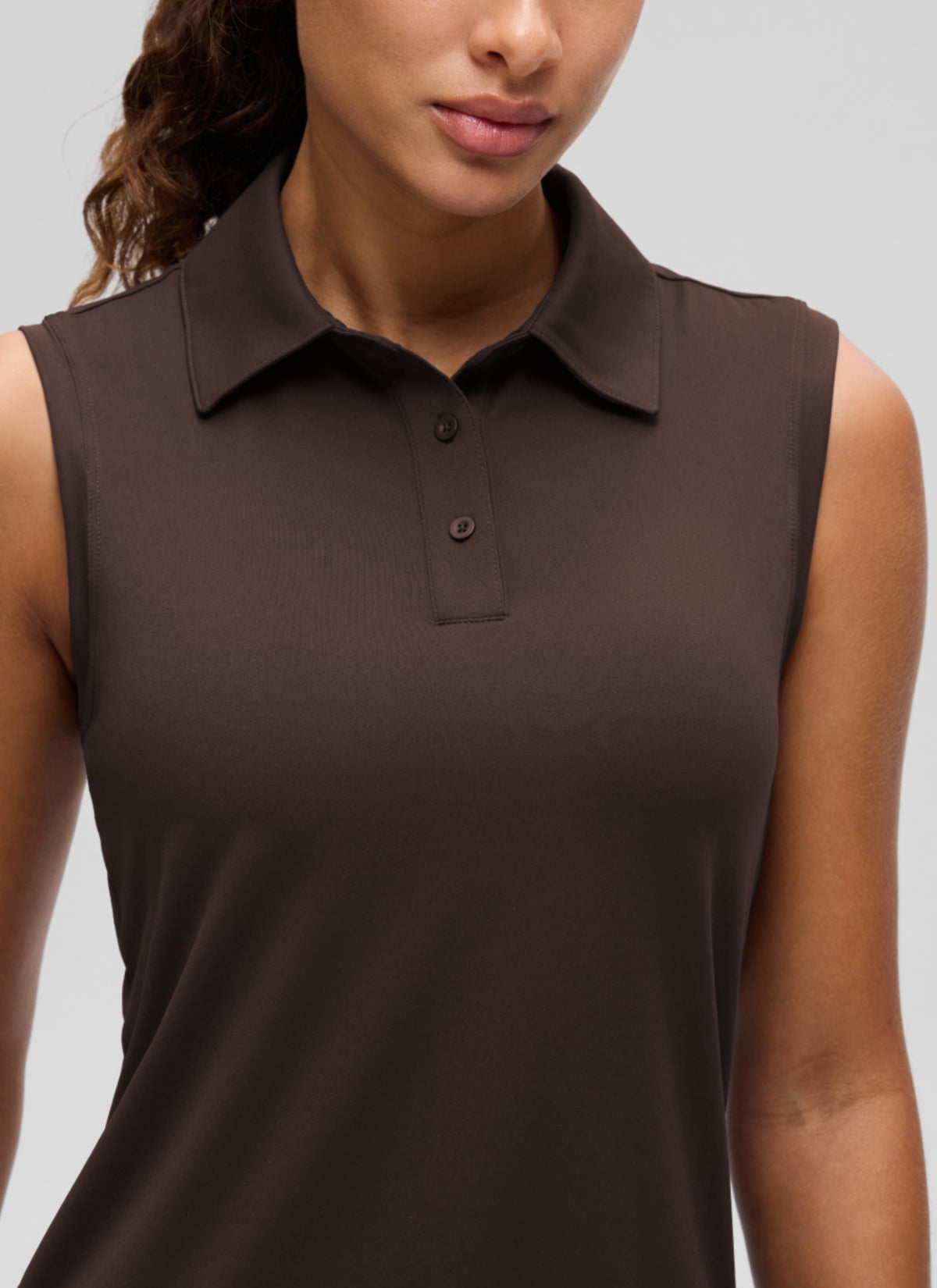 CRZ YOGA Women's Golf Tennis Hip Length Slim Fit Sleeveless Polo Hot Fudge Brown @model_info:J