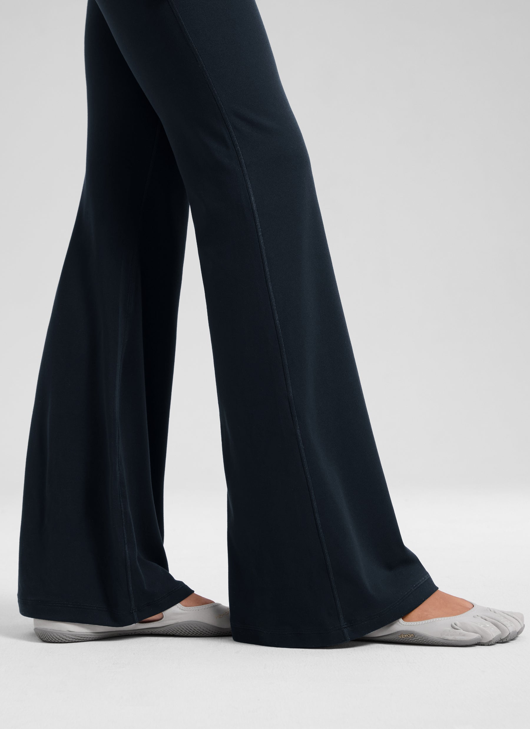 CRZ YOGA Women's Softretch High Rise No Front Seam Flare Legging 33