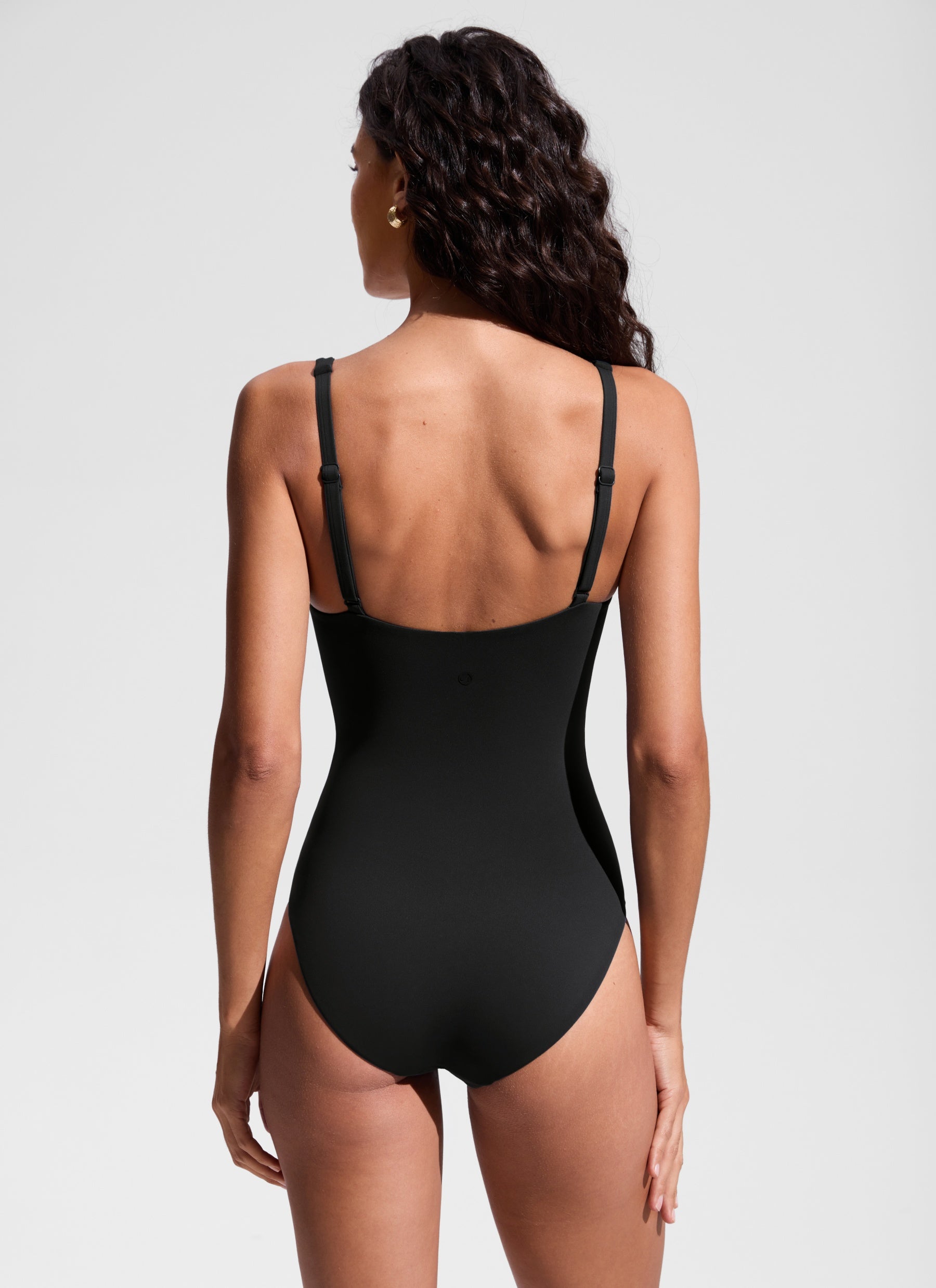 CRZ YOGA Women's Nexfeel Twist Cut Out One Piece Swimsuit Black @model_info:V